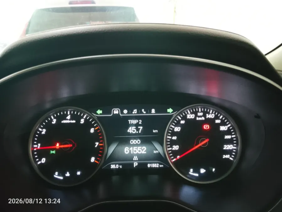Foto Mobil Bekas Odometer Wuling Cortez 1.5 L T Lux tahun 2019